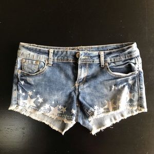 🔹 3 for $10 🔹 Jean Shorts with Stars